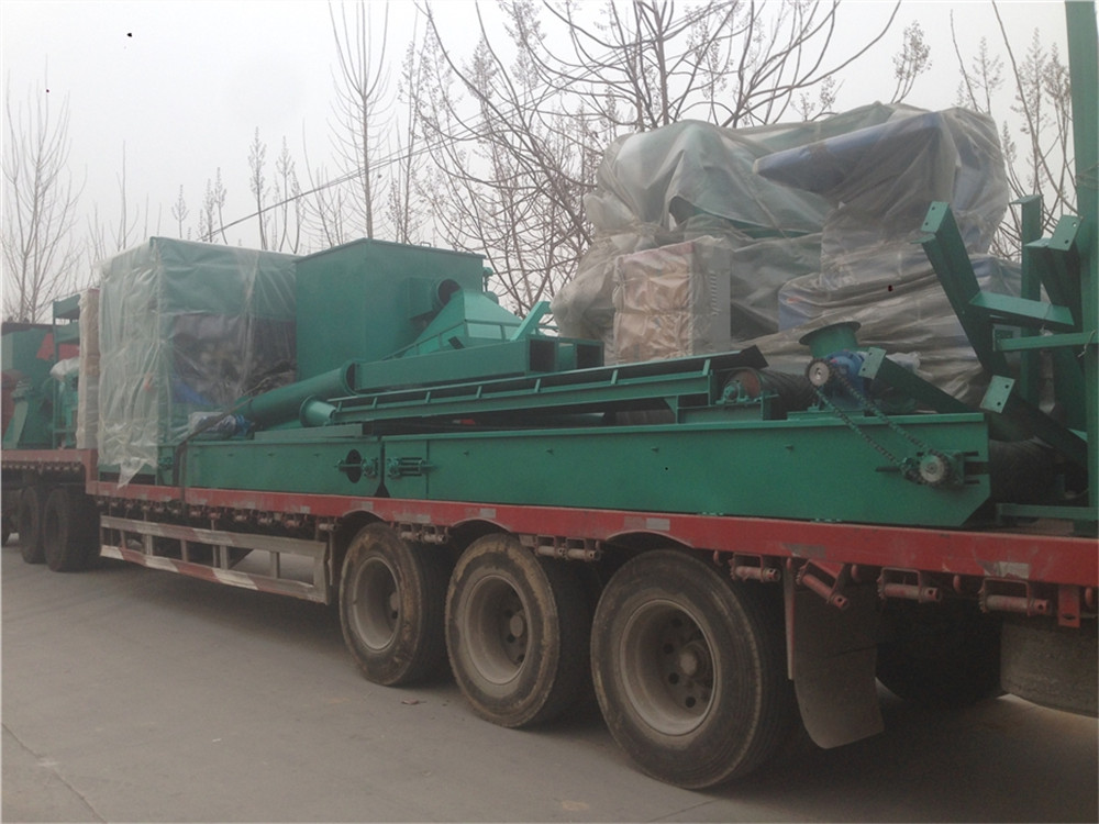 負(fù)極破碎處理設(shè)備發(fā)貨.jpg 負(fù)極破碎處理設(shè)備發(fā)貨.jpg