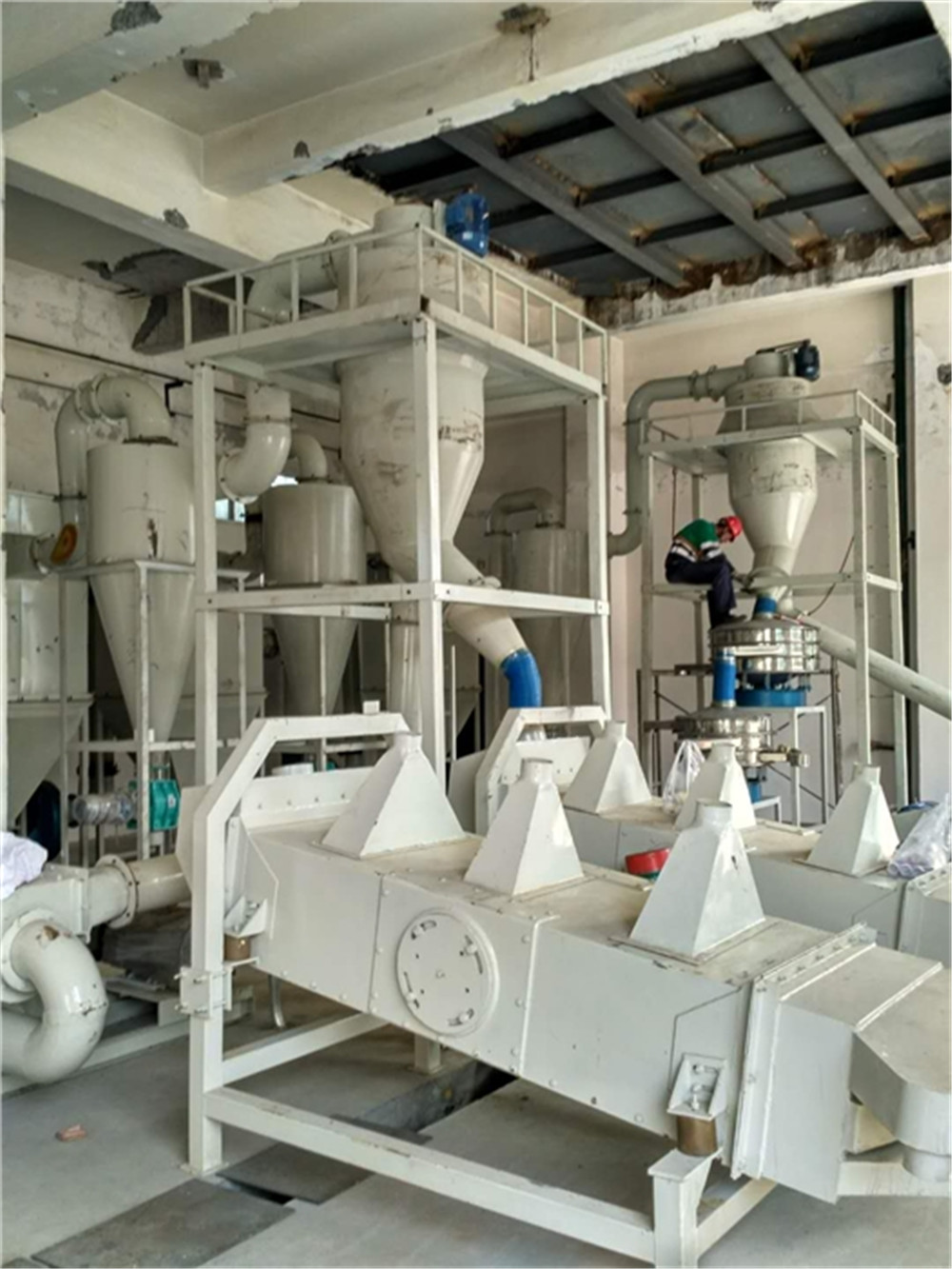 軟包電池處理回收設(shè)備 (3).jpg 軟包電池處理回收設(shè)備 (3).jpg