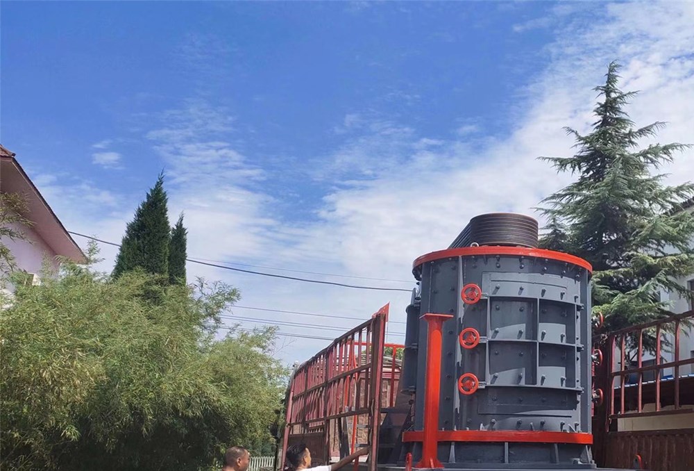 轉(zhuǎn)子破碎機(jī).jpg 轉(zhuǎn)子破碎機(jī).jpg